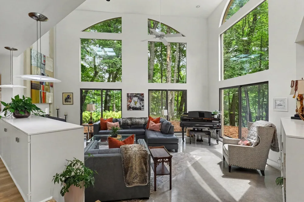 10109 Hathaway Drive Eureka Township, MI 48838