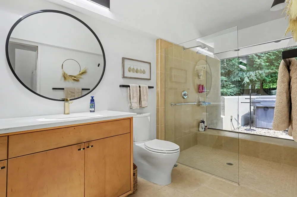 10109 Hathaway Drive Eureka Township, MI 48838