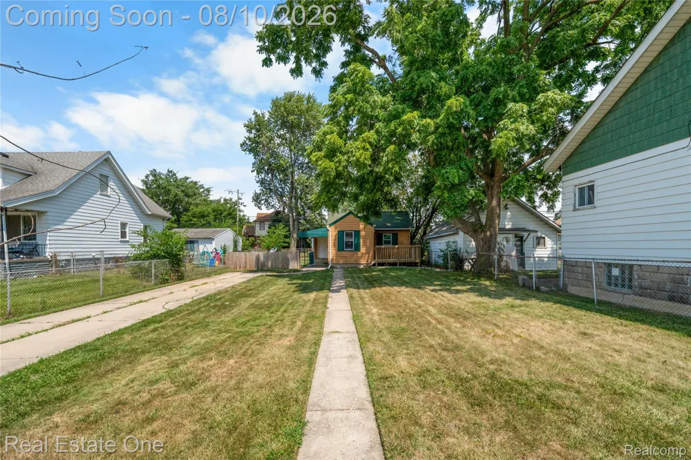 1326 Montie Road Lincoln Park City, MI 48146