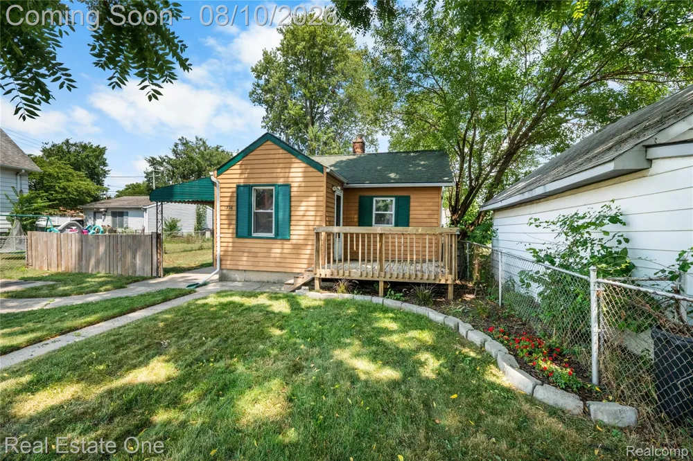 1326 Montie Road Lincoln Park City, MI 48146