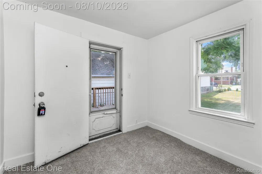 1326 Montie Road Lincoln Park City, MI 48146