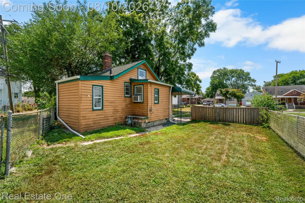 1326 Montie Road Lincoln Park City, MI 48146