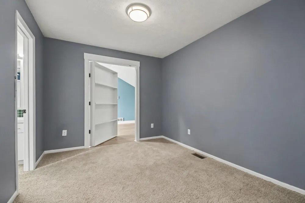 2444 Sunny Creek Street SE Kentwood City, MI 49508