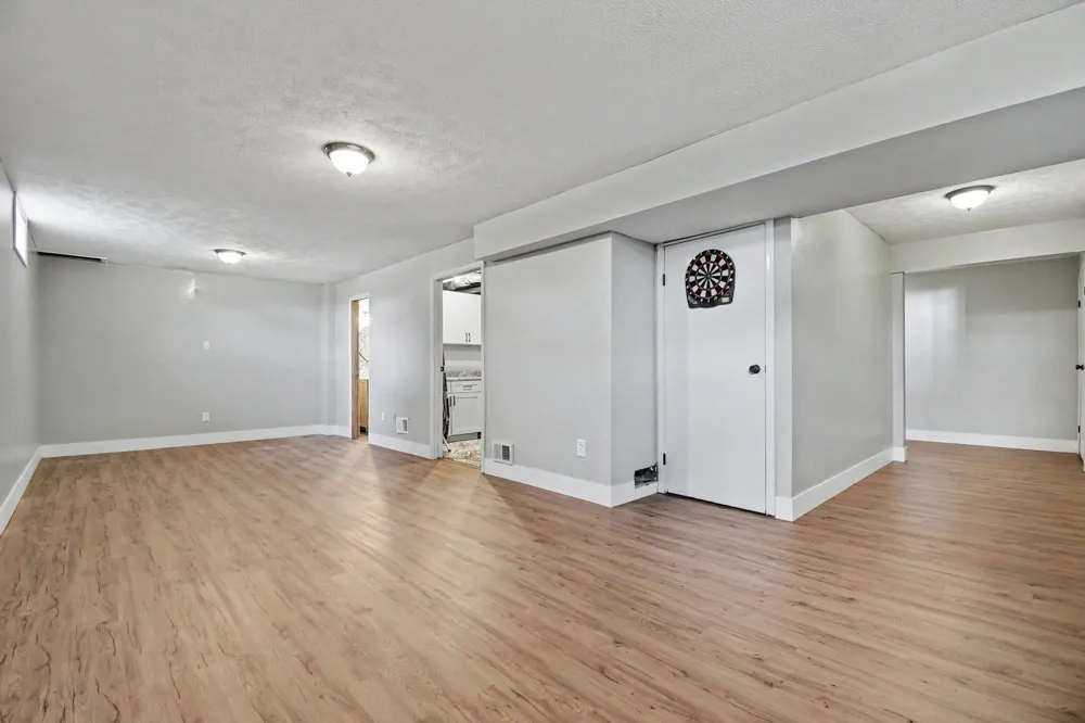 2444 Sunny Creek Street SE Kentwood City, MI 49508