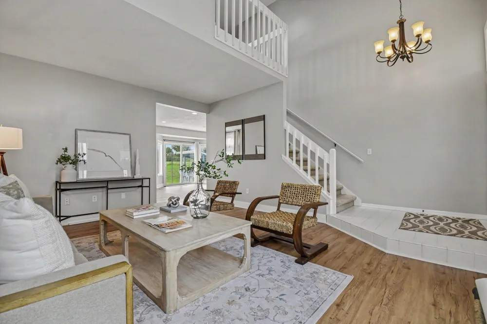 2444 Sunny Creek Street SE Kentwood City, MI 49508