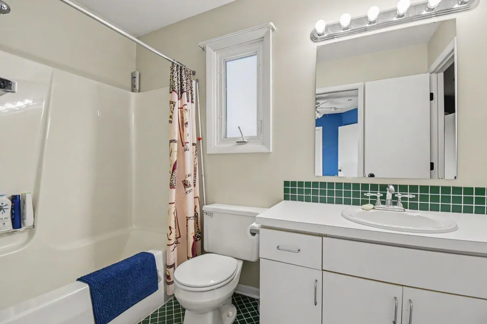 2444 Sunny Creek Street SE Kentwood City, MI 49508