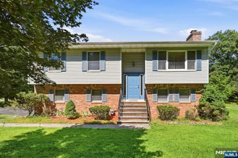 5 Apshawa Cross Road