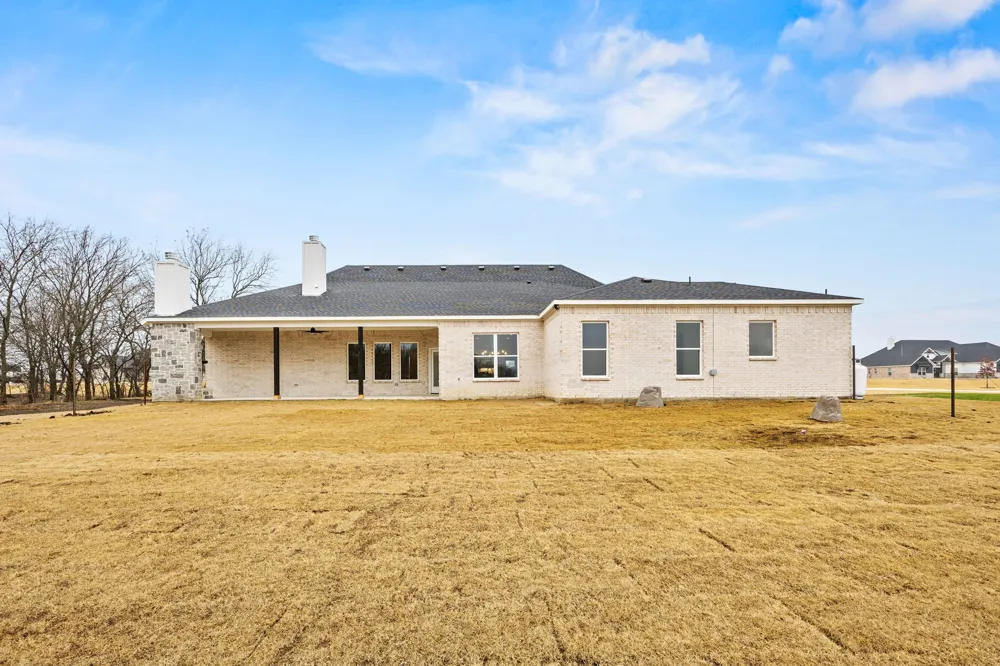 121 CR 207 Valley View, TX 76272