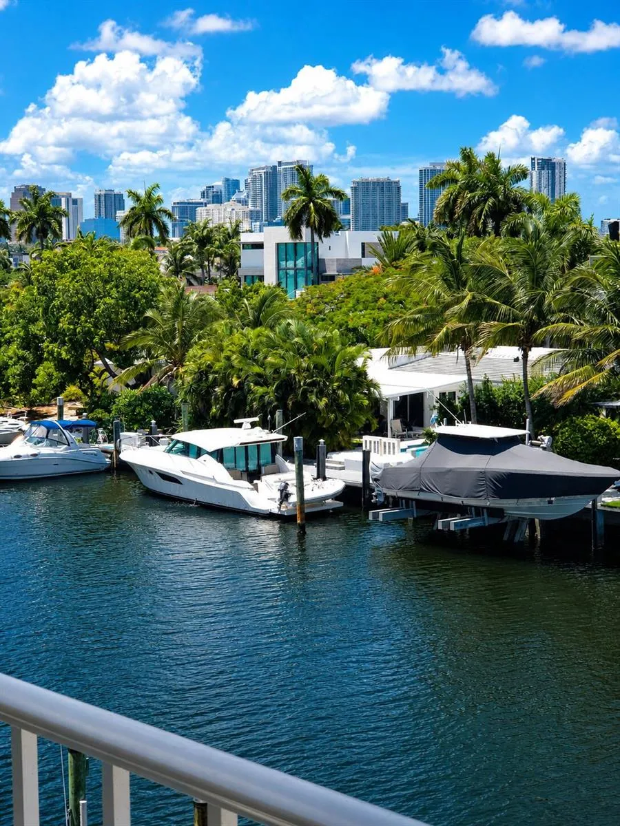 1777 SE 15TH STREET #419 Fort Lauderdale, FL 33316