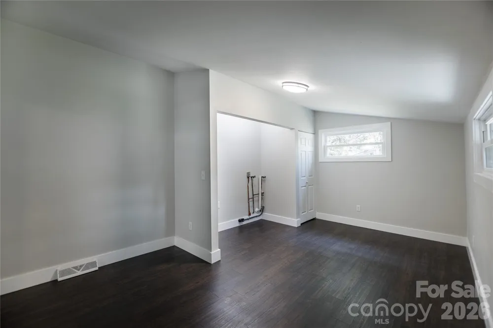 228 Grove Street Brevard, NC 28712