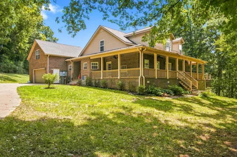 125 Carr Dr