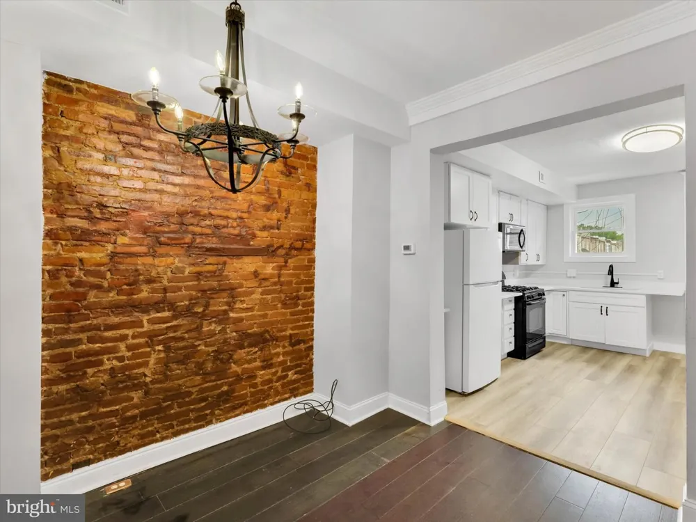 3009 MCELDERRY STREET Baltimore, MD 21205