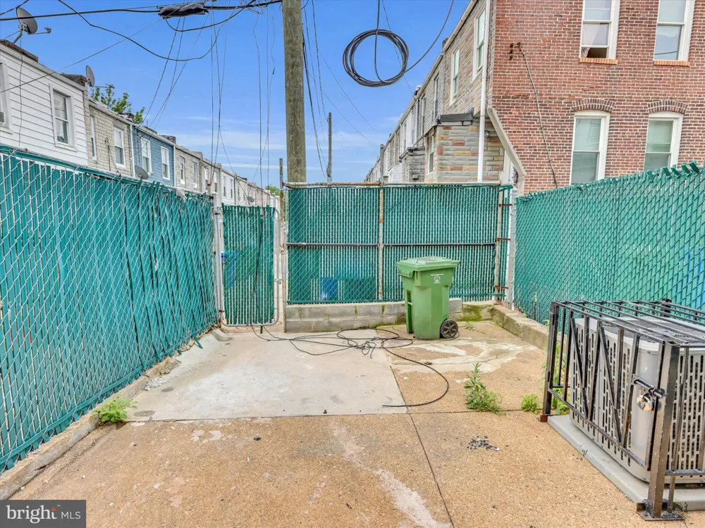 3009 MCELDERRY STREET Baltimore, MD 21205