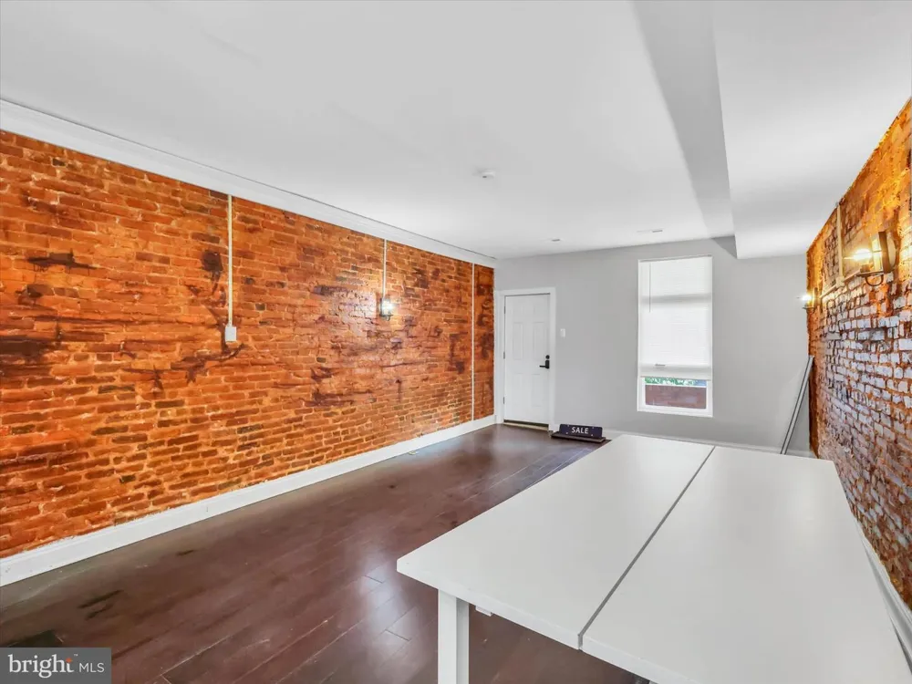 3009 MCELDERRY STREET Baltimore, MD 21205