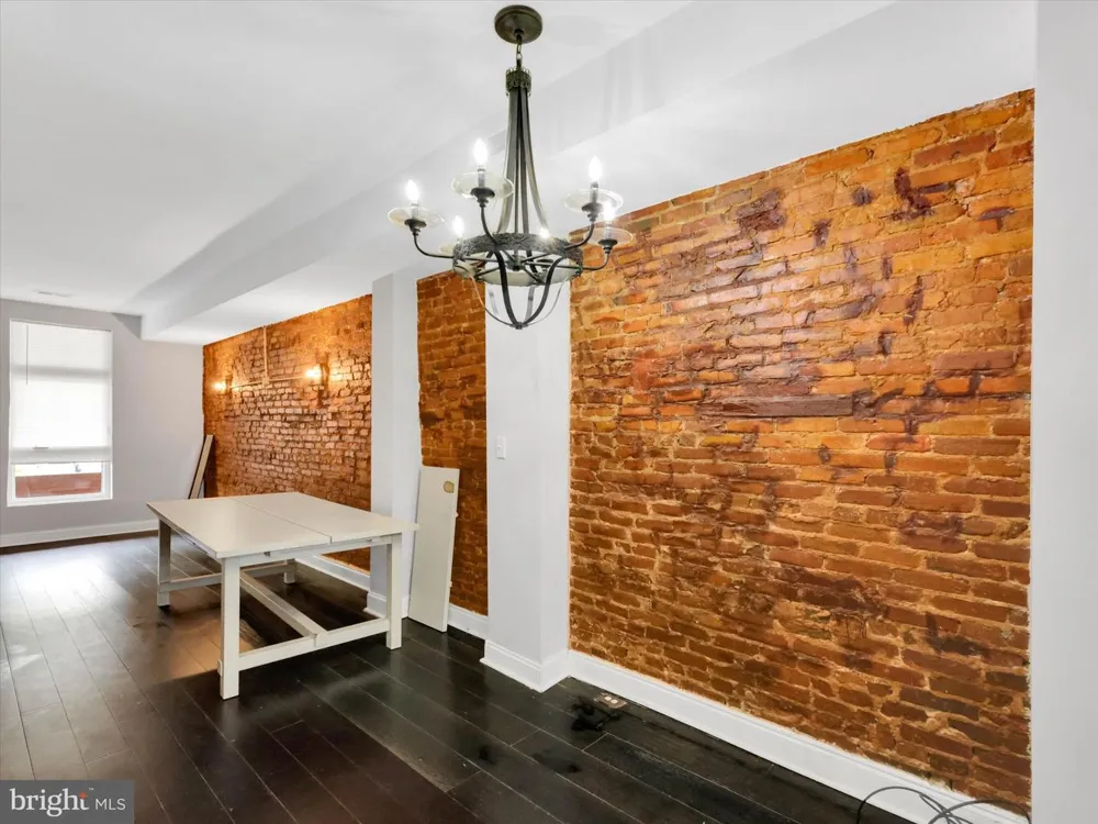 3009 MCELDERRY STREET Baltimore, MD 21205