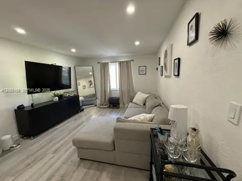 8607 SW 68th Ct #27 Pinecrest, FL 33156