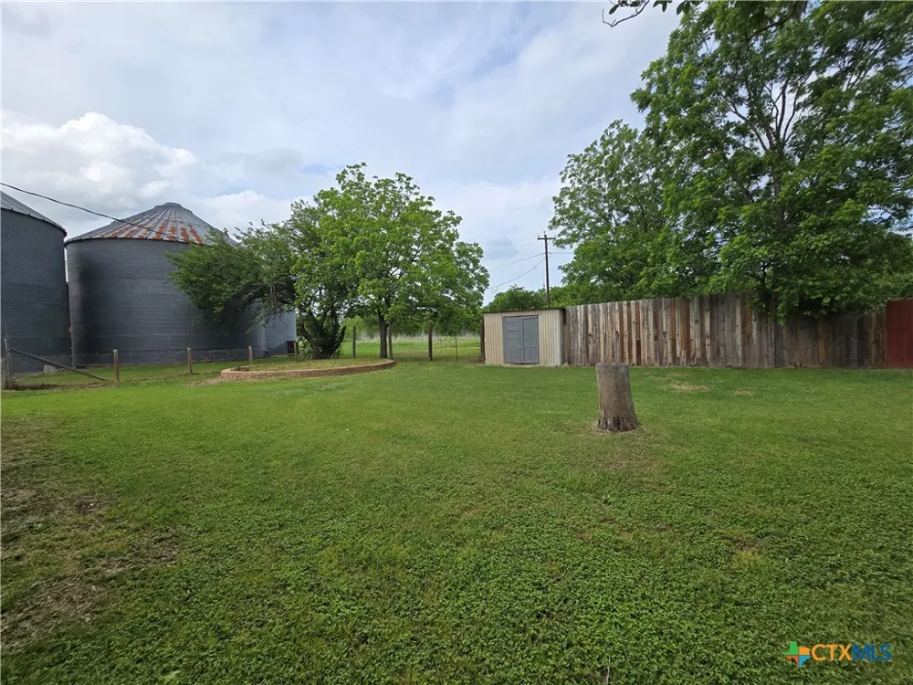 320 Commerce Street Marlin, TX 76661