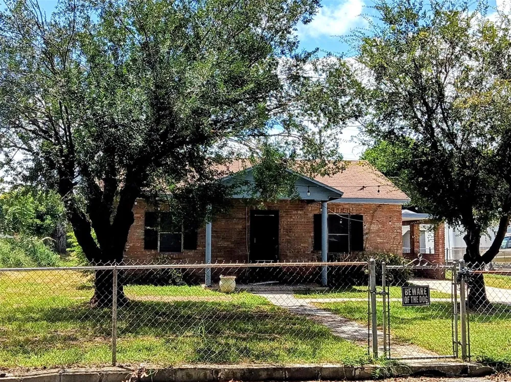 110 ORANGE AVENUE Winter Haven, FL 33880