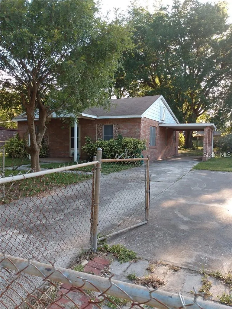 110 ORANGE AVENUE Winter Haven, FL 33880