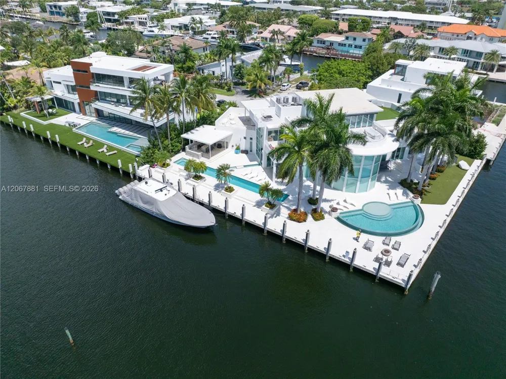 2890 NE 28th St Fort Lauderdale, FL 33306