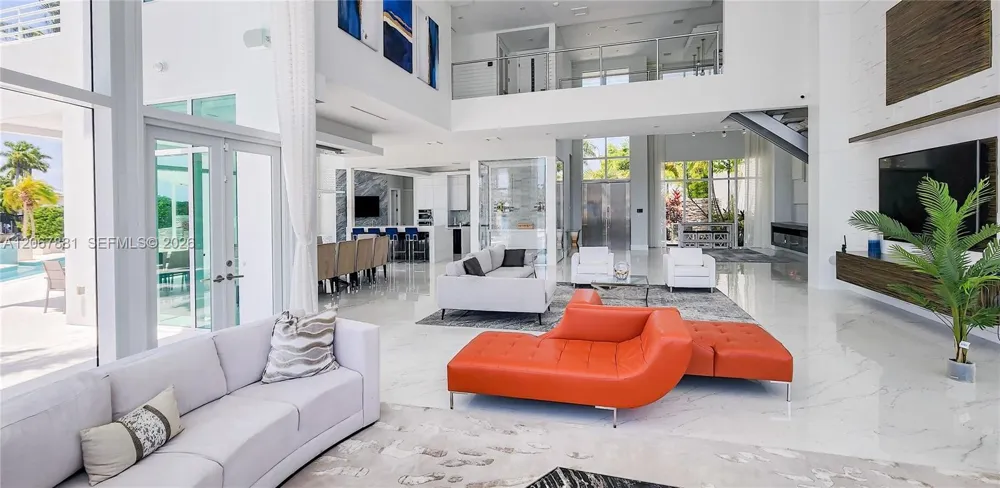2890 NE 28th St Fort Lauderdale, FL 33306