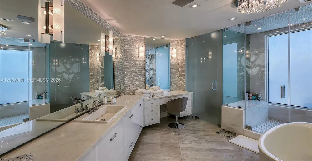 2890 NE 28th St Fort Lauderdale, FL 33306