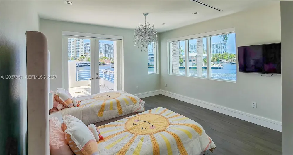 2890 NE 28th St Fort Lauderdale, FL 33306