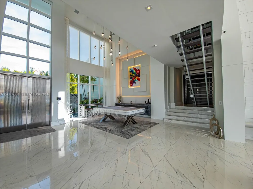 2890 NE 28th St Fort Lauderdale, FL 33306