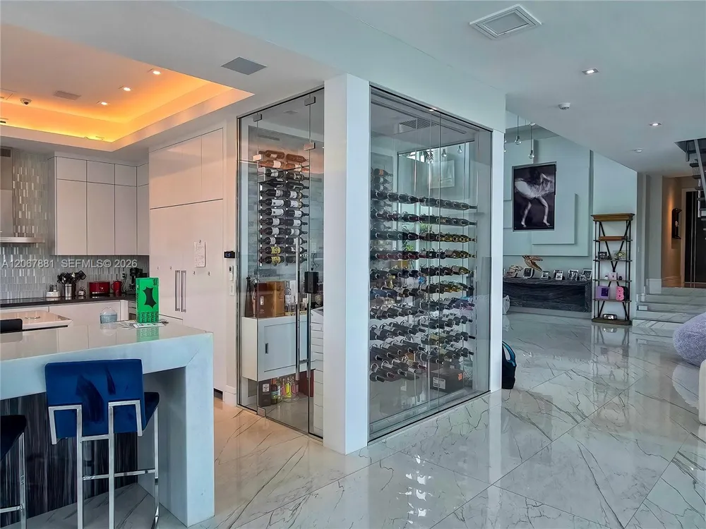 2890 NE 28th St Fort Lauderdale, FL 33306