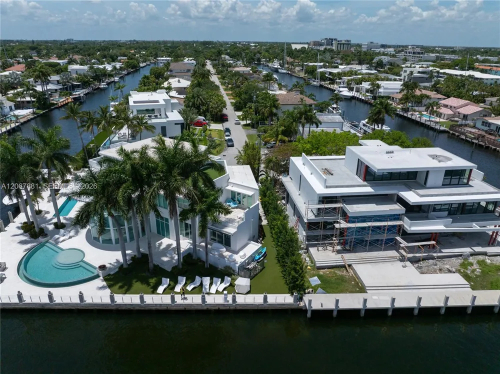 2890 NE 28th St Fort Lauderdale, FL 33306