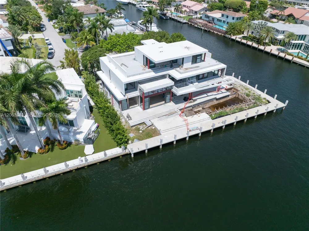 2890 NE 28th St Fort Lauderdale, FL 33306