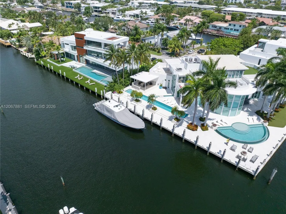 2890 NE 28th St Fort Lauderdale, FL 33306