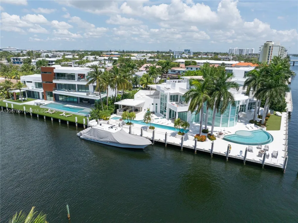 2890 NE 28th St Fort Lauderdale, FL 33306