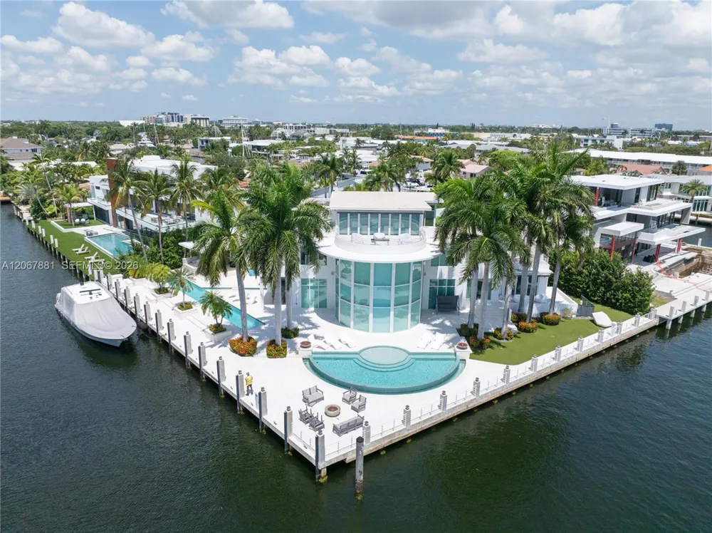 2890 NE 28th St Fort Lauderdale, FL 33306