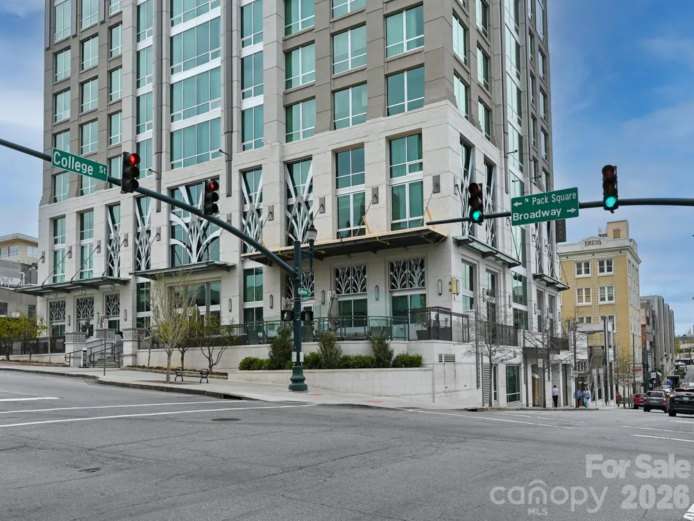 7 Patton Avenue #1805 Asheville, NC 28801