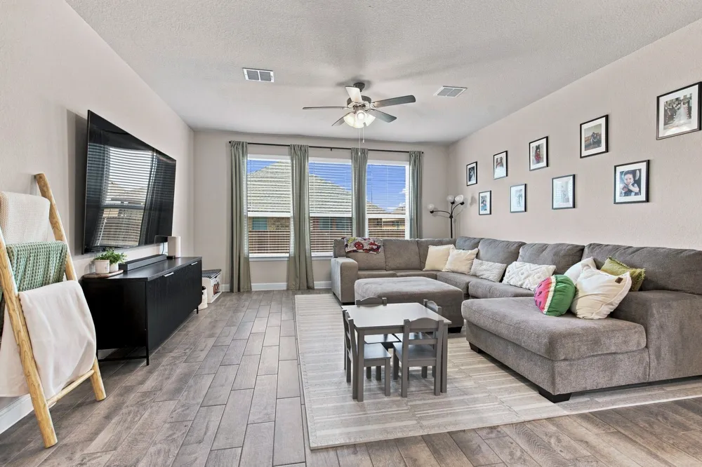 5236 Meadow Lane Krum, TX 76249