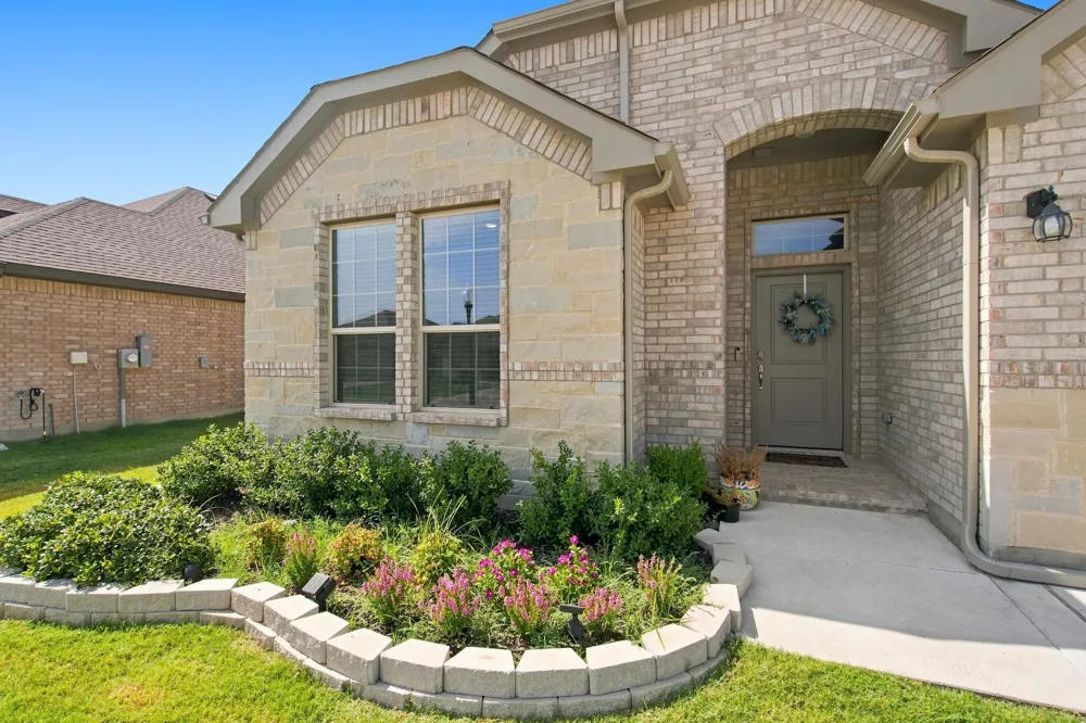 5236 Meadow Lane Krum, TX 76249