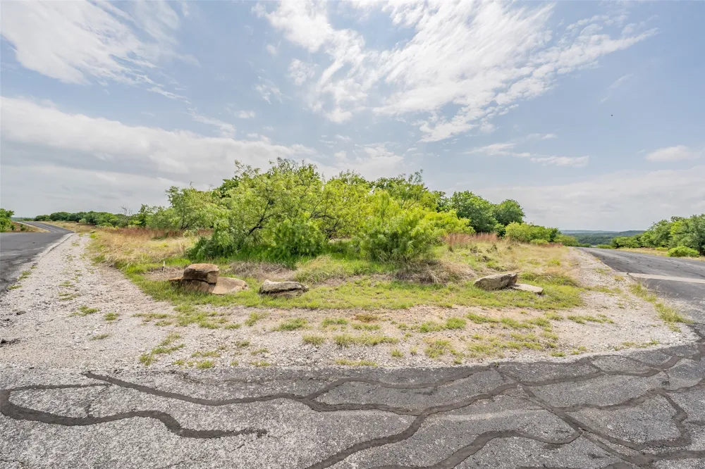 Cote D Azur Drive Chico, TX 76431