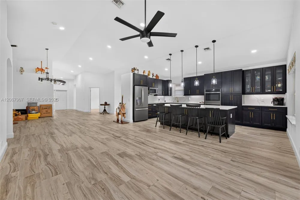 10471 S Utopia Cir S Boynton Beach, FL 33437