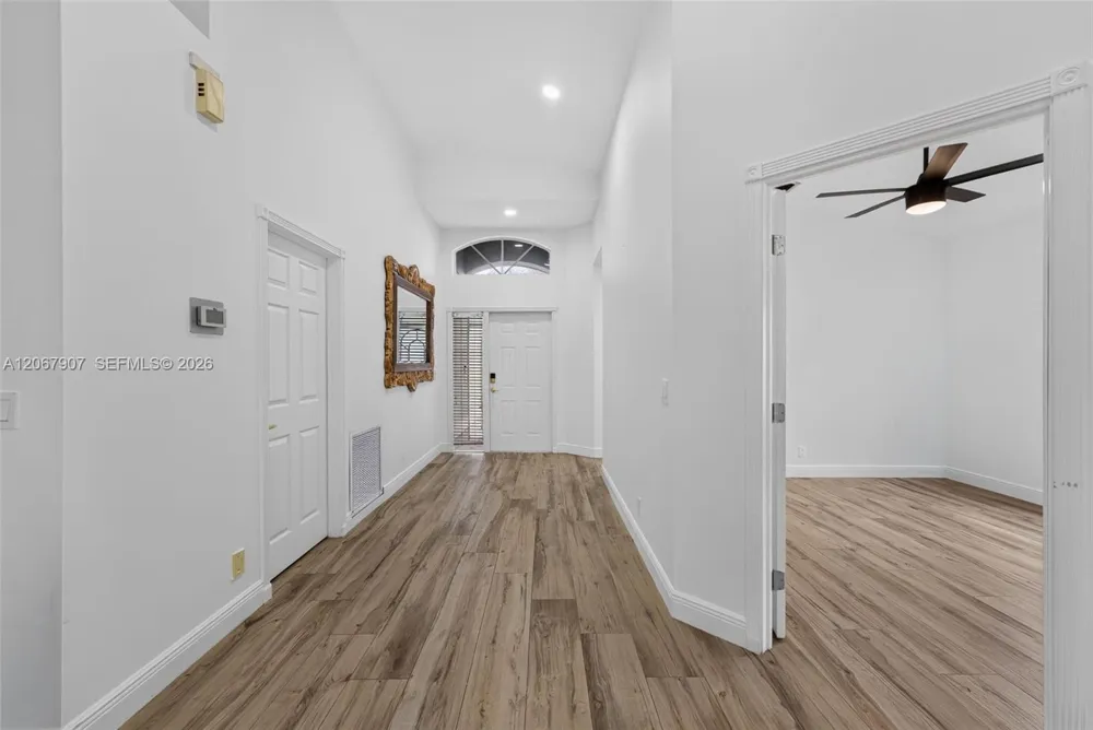 10471 S Utopia Cir S Boynton Beach, FL 33437