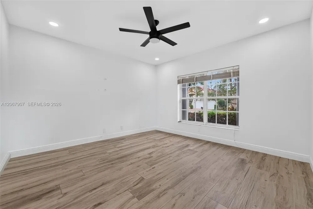 10471 S Utopia Cir S Boynton Beach, FL 33437