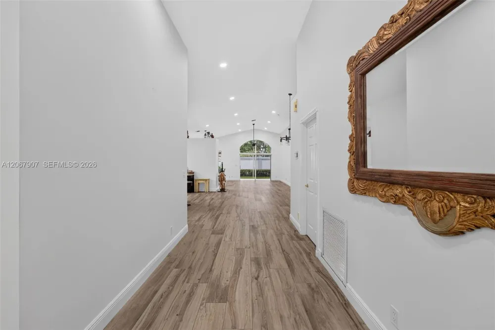 10471 S Utopia Cir S Boynton Beach, FL 33437