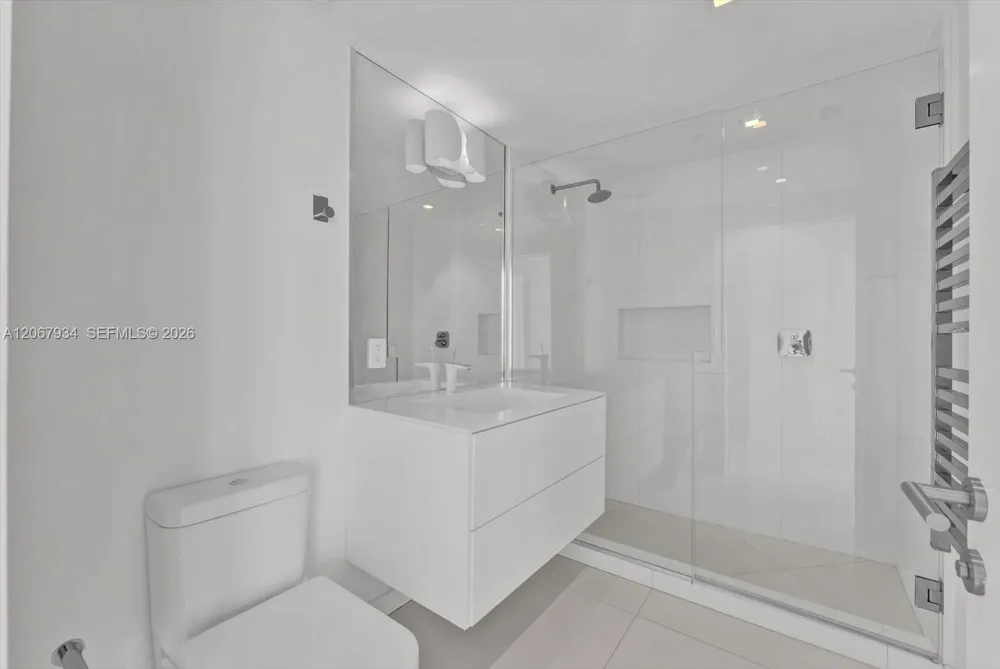 520 West Ave #2101 Miami Beach, FL 33139