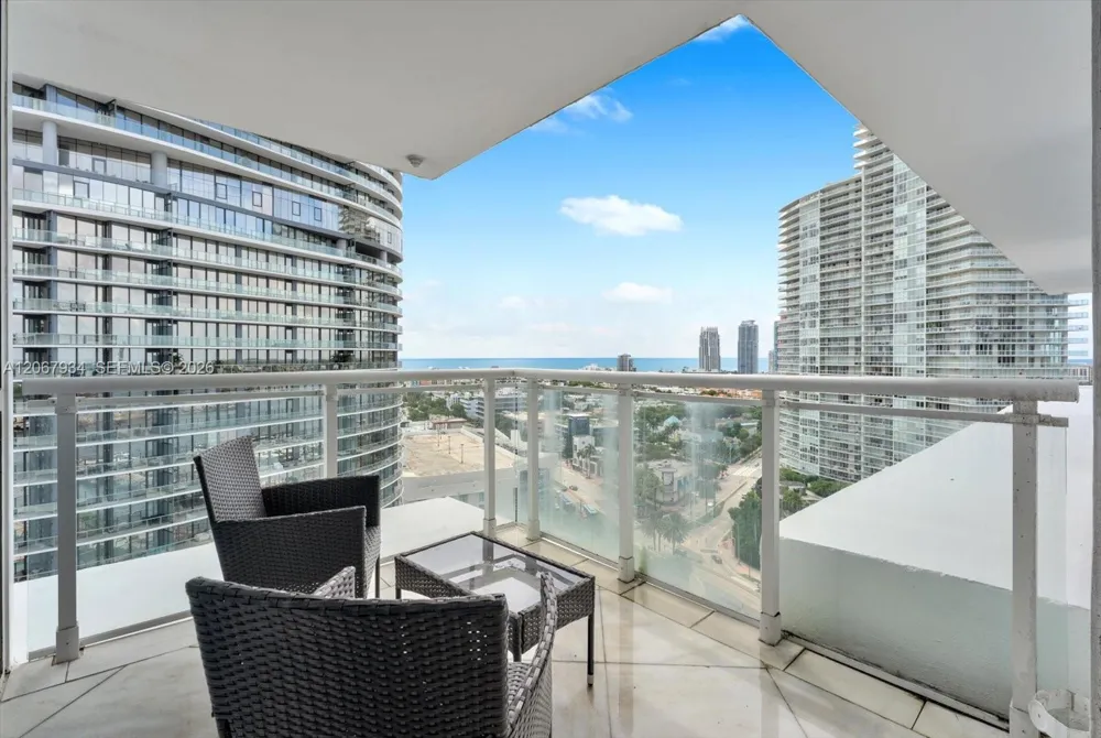 520 West Ave #2101 Miami Beach, FL 33139