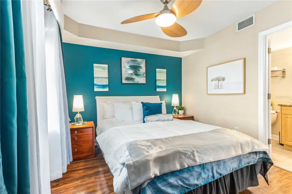 11605 GULF BOULEVARD #503 St Petersburg, FL 33706