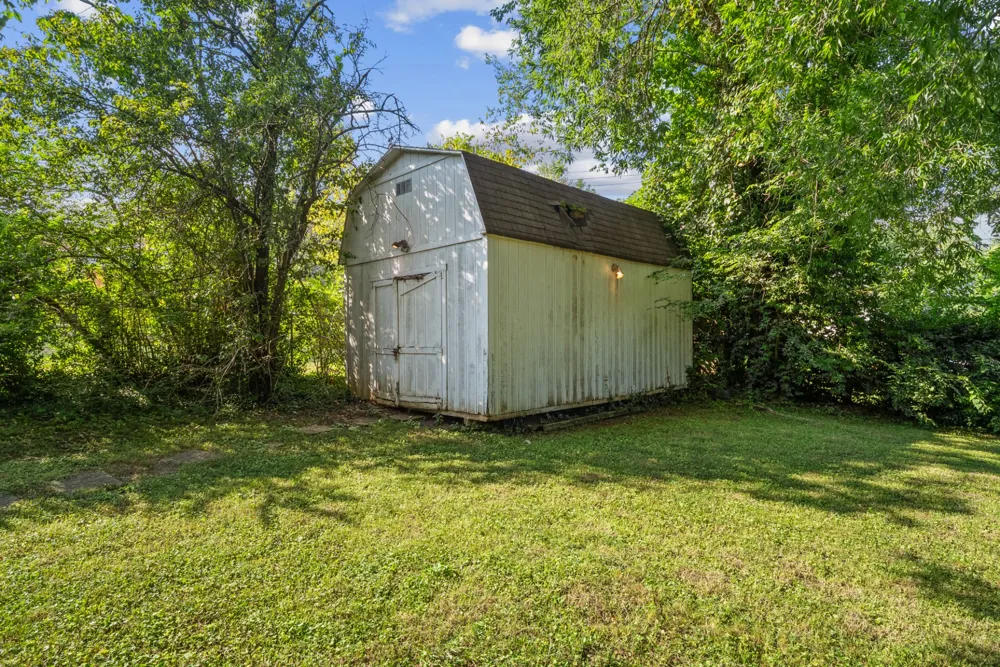 421 8th Ave S Lewisburg, TN 37091