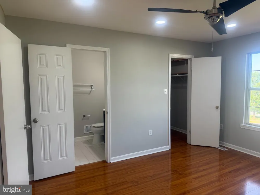 14533 RAVENSCAR COURT Centreville, VA 20121