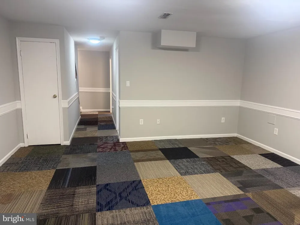 14533 RAVENSCAR COURT Centreville, VA 20121