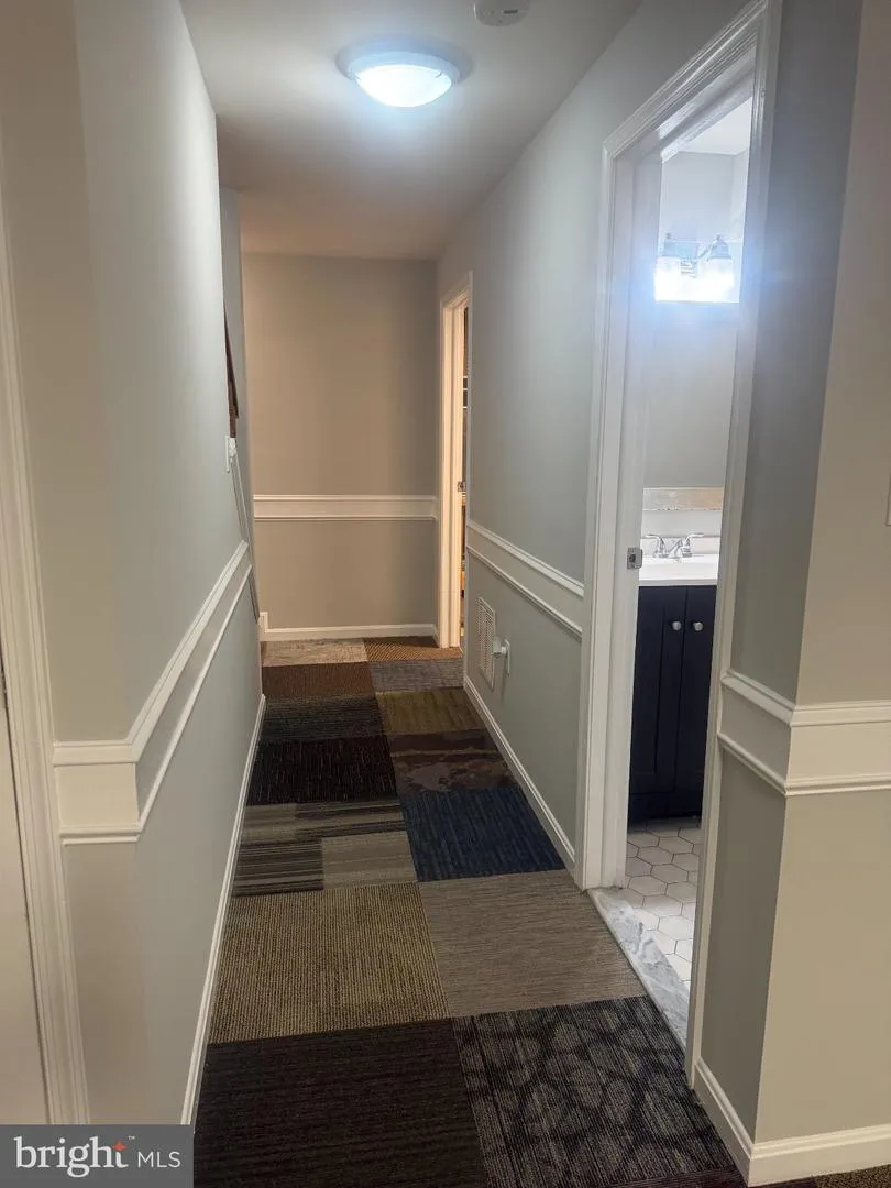 14533 RAVENSCAR COURT Centreville, VA 20121