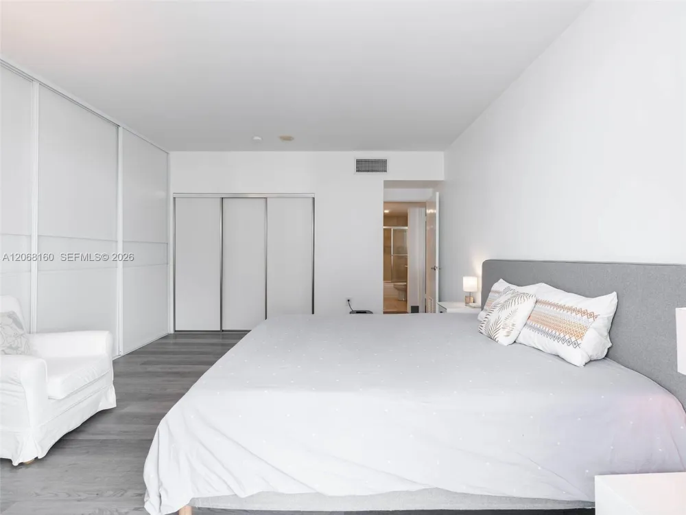 10275 Collins Ave #PH1506 Bal Harbour, FL 33154